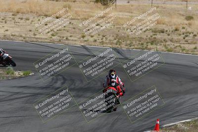 media/Apr-20-2025-AHRMA (Sun) [[393a79c373]]/Race/Group 10/Turn 4b/